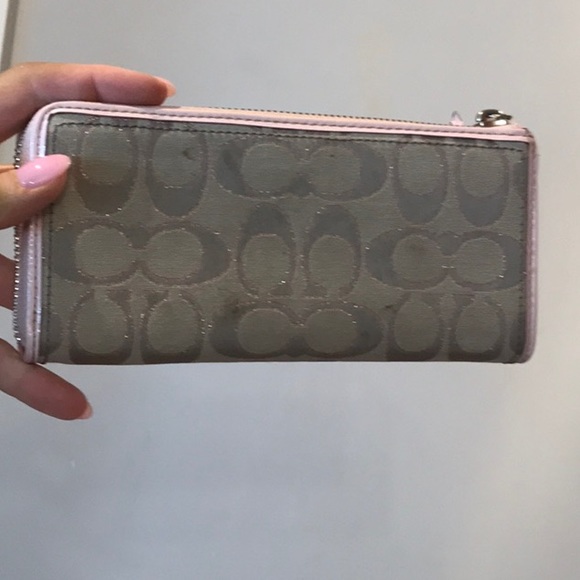 Coach Wallet - Picture 2 of 4